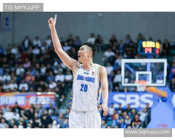 翟晓川:从篮球场上的拼搏到生活中的坚持与成长之路 翟晓川:从篮球场上的拼搏到生活中的坚持与成长之路